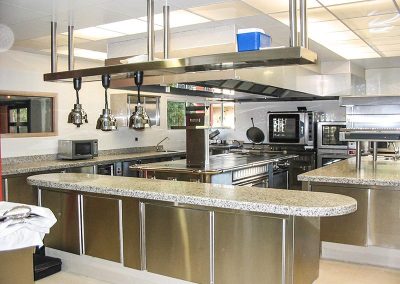 Installation grande cuisine professionnelle par Fmi