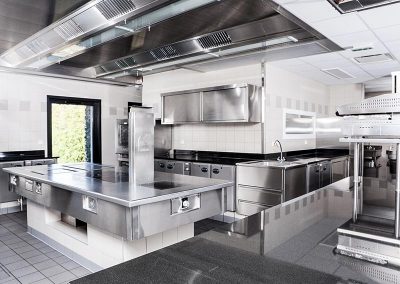 Installation grande cuisine professionnelle par Fmi