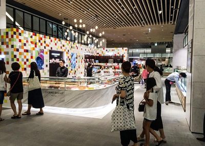 Installation de vitrines réfrigérées pour Pierre Hermé - Fmi